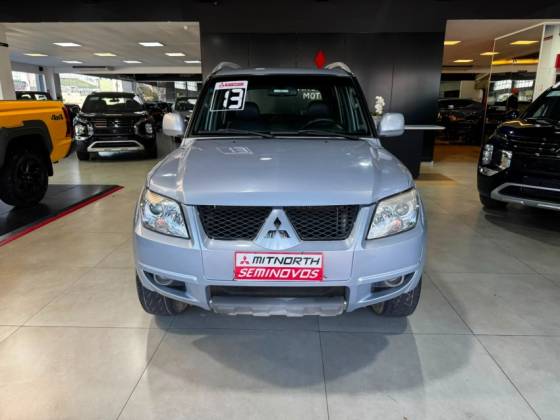 MITSUBISHI PAJERO TR4 2.0 4X2 16V 140CV FLEX 4P AUTOMÁTICO MITSUBISHI PAJERO TR4 2.0 4X2 16V 140CV FLEX 4P AUTOMÁTICO